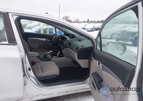 2015 Honda Civic Hybrid z USA, uszkodzony, nr VIN 19XFB4F35FE000878